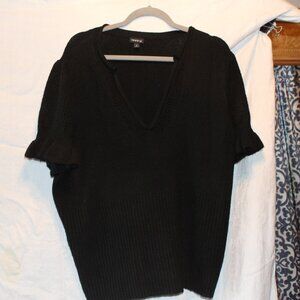 Black short sleeve sweater